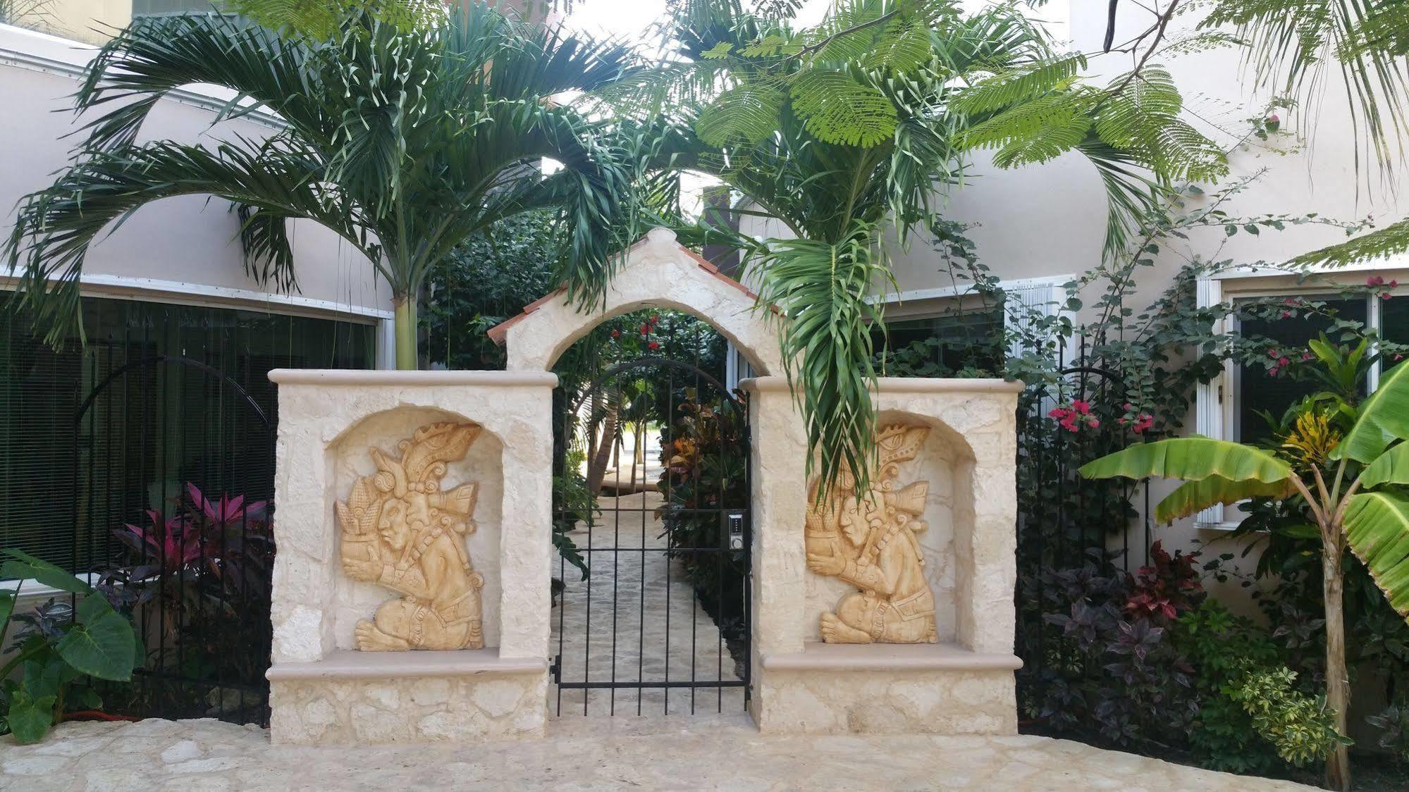 Condo Bellmare Puerto Aventuras Bagian luar foto